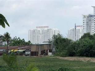 BẢN TIN TÀI CHÍNH-KINH DOANH: Chủ tịch Quốc Cường Gia Lai kêu oan vụ mua rẻ đất công, ngành thuế khuyến khích cán bộ nghỉ hưu trước tuổi