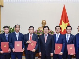 Bộ Ngoại giao bổ nhiệm cán bộ đi công tác nhiệm kỳ