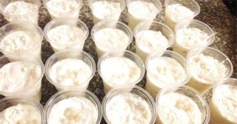 Dừa dầm sốt khắp vỉa hè: Đặc sản Hải Phòng siêu 'hot' ở Hà Nội