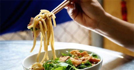 Quán cao lầu 20 năm ở phố cổ Hội An