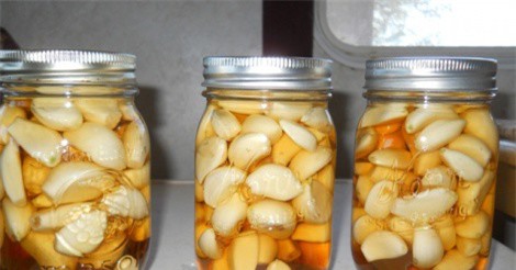 Bất ngờ với tác dụng của tỏi ngâm giấm