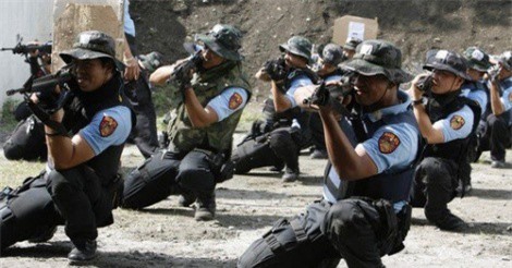 Cảnh sát Philippines đổ lỗi cho súng hỏng trong vụ đụng độ quân đội