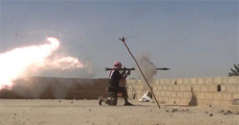 IS tấn công quân đội Syria ở Deir Ezzor, 2 bên giao tranh dữ dội 