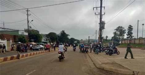 Gia Lai: Nam thanh niên nằm gục trên vũng máu sau loạt tiếng nổ nghi tiếng súng