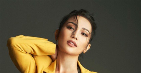 Sĩ Thanh phối đồ gợi cảm cùng màu đơn sắc