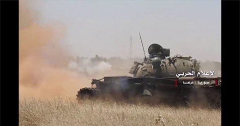 Chảo lửa Dara'a: Phiến quân từ chối đầu hàng, quân đội Syria lập tức tung pháo hạng nặng 