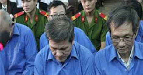 Đang trong tù, cựu giám đốc tiếp tục bị khởi tố