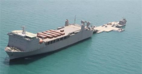 Iran cáo buộc Mỹ đưa tàu chở hóa chất vào vịnh Ba Tư