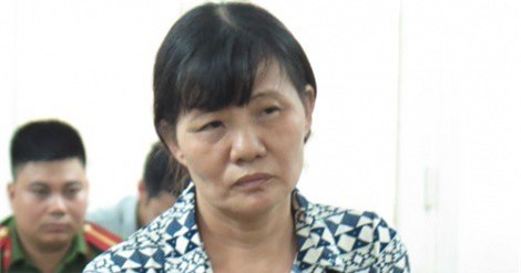 Người mẹ lĩnh án chung thân sau 22 năm đầu độc hai con