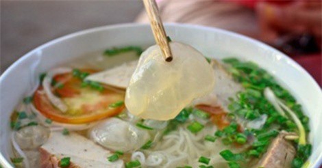 Bún cá sứa và lươn đùm bọc mỡ chài nổi tiếng ở Nha Trang