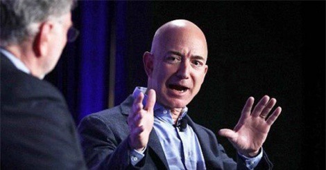 Làm sếp theo kiểu Jeff Bezos: Luôn khó tính, châm chọc nhân viên, thuê chuyên gia tư vấn nhưng lại chẳng tin họ lấy một lần