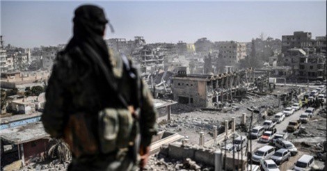 Syria: Đụng độ đẫm máu giữa người Kurd và dân thường ở Deir Ezzur 