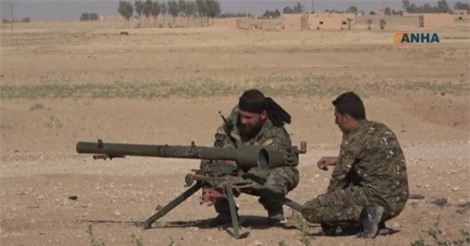 Đánh sập tuyến phòng thủ IS, người Kurd thắng lớn ở Đông Syria