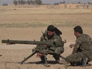 Đánh sập tuyến phòng thủ IS, người Kurd thắng lớn ở Đông Syria