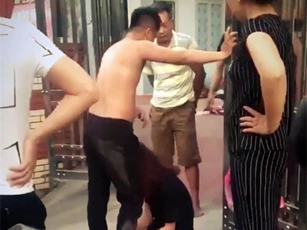 Công an vào cuộc vụ mẹ chồng dắt con dâu đi đánh ghen