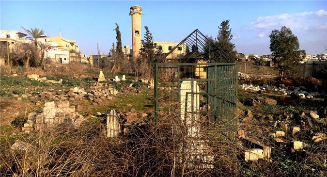 Khủng bố cướp phá mộ phần giới chức gây sốc cho người dân Syria