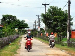Chủ tịch xã lập hồ sơ khống gây thất thoát gần 400 triệu