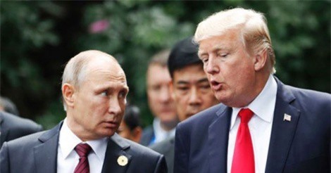 ĐIỂM TIN THẾ GIỚI: Nghị sĩ Mỹ “xúi giục” ông Trump “thách thức” ông Putin, một người Anh tử vong do trúng độc Novichok