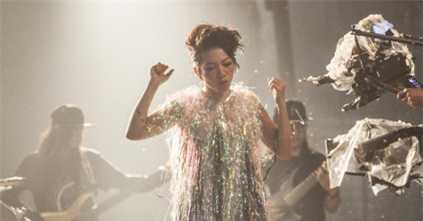 Hà Trần tung MV mới đầy ma mị và cô độc