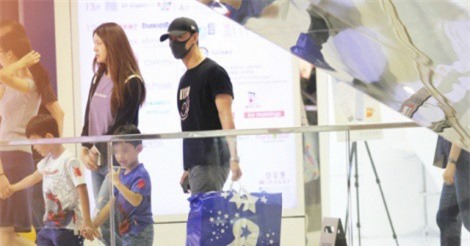 Lâm Phong công khai bồ mới sau 1 năm chia tay Ngô Thiên Ngữ