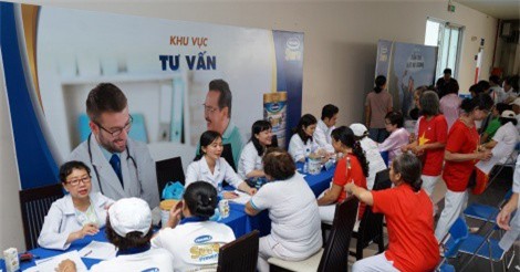 Vinamilk Sure Prevent đồng hành cùng 3.000 người cao tuổi tại TP. Hồ Chí Minh