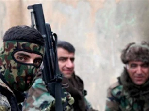 Một loạt căn cứ bị tấn công, SDF báo động quân sự ở Đông Syria