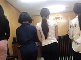 Thí sinh hoa hậu môi giới mại dâm cao cấp và sẵn sàng... "đi khách"