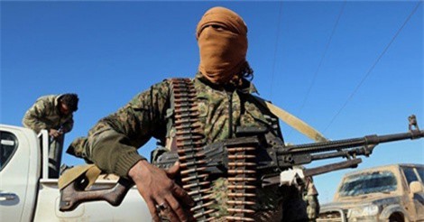 Phiến quân Syria bất ngờ dâng thị trấn chiến lược cho IS 