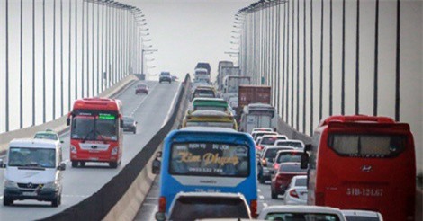 Cao tốc TP HCM - Long Thành khuyến cáo ôtô đi đường khác để tránh ùn ứ