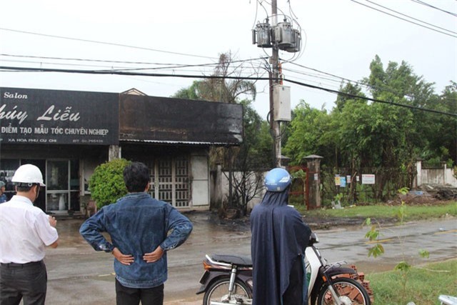 TPHCM: Nổ trạm biến áp, 2 nhân viên điện lực bỏng nặng