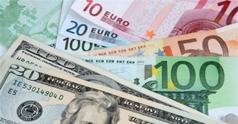 Tỷ giá ngoại tệ hôm nay 17/7: Mỹ - Nga bắt tay, USD tụt dốc