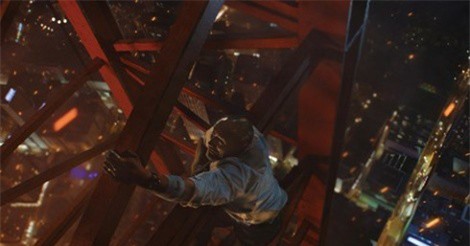 “Tòa tháp chọc trời” bất ngờ vượt lên đứng đầu phòng vé Việt Nam