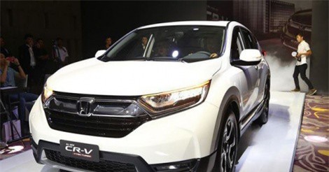 Khách Việt bị ép mua 'bia kèm lạc' với các mẫu xe hot thế nào?