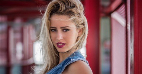 Mỹ nhân 9X tung “ảnh nóng” chào mừng Ronaldo gia nhập Juventus 