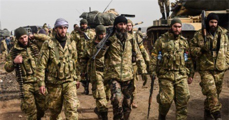 Rộ tin phiến quân nổi dậy đầu hàng quân đội Syria ở Al-Quneitra