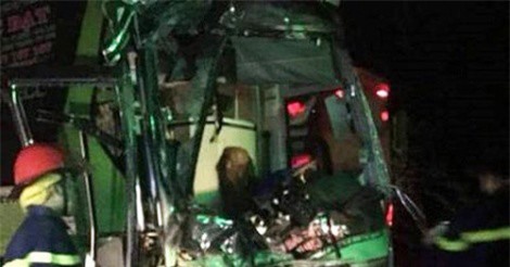 Đắk Lắk: Hai xe khách tông nhau, 24 người nhập viện