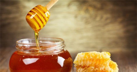 Đắp đường, mật ong, nghệ để vết thương hở mau lành?