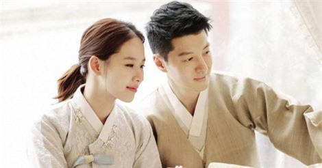 Hé lộ của sống bình yên của Lee Dong-gun bên vợ và con gái