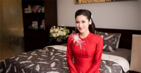 Á hậu Tú Anh rạng rỡ trong ngày cưới