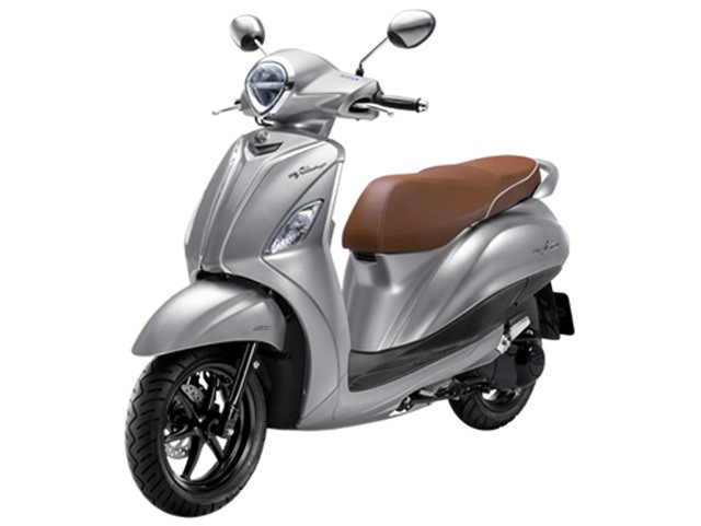 'Đối đầu' Honda, Yamaha ra mắt Grand Filano Hybrid 2018 với giá chỉ 43 triệu đồng