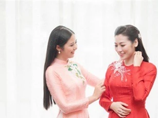 Hoa hậu Ngọc Hân kể chuyện may áo dài cưới cho Tú Anh