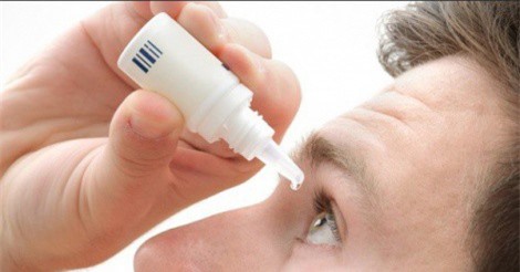 Phát triển thuốc nhỏ mắt tiện lợi cho người bị thoái hóa điểm vàng