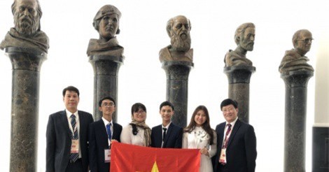Việt Nam đoạt 3 Huy chương vàng Olympic Sinh học quốc tế năm 2018