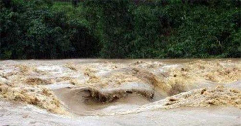 Điện Biên: Mưa rất to, xuất hiện lũ trên sông Nậm Nưa