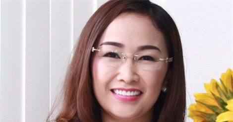 Từng bỏ vị trí GĐ để làm nhân viên bán hàng, CEO Eximrs nhắn nhủ các bạn trẻ: Phải biết "nhún" mới lớn được, mới ra trường đừng đặt chữ danh lên đầu!