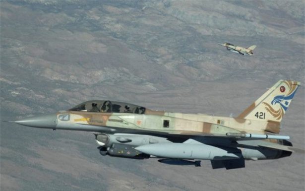 Israel trả đũa tới tấp việc quân đội Syria nã rocket vào Cao nguyên Golan