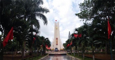 Một loạt hoạt động "Tuổi trẻ tri ân các anh hùng liệt sỹ" ý nghĩa