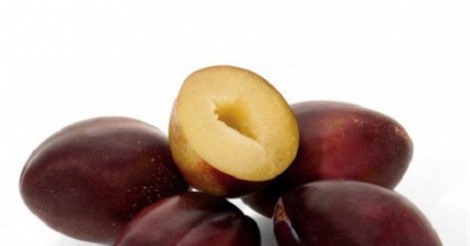 Nhà giàu Việt bỏ gần nửa triệu "lùng" mua một kg mận ngoại