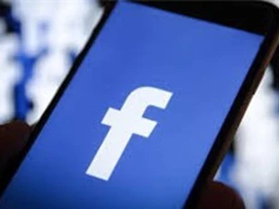 Vốn hóa Facebook mất 130 tỷ USD sau một đêm