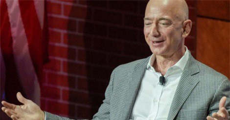 Trái ngược với thảm cảnh của Facebook, cổ phiếu Amazon tăng mạnh sau báo cáo lợi nhuận 2,5 tỷ USD